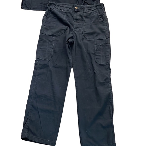 Carhartt Men's Ripstop Multi-Pocket Scrub Top and Bottoms. Size L. Black. - Picture 4 of 7